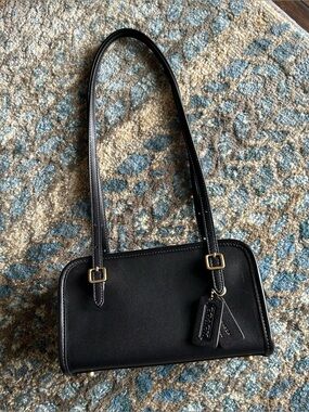 Coach Black Swing Zip Bag 20